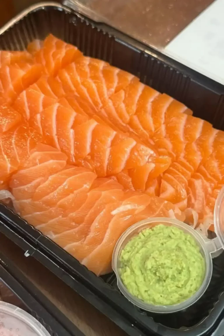 How to Make Salmon Sashimi at Home ?
