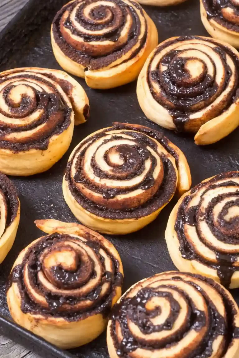 Chocolate Cinnamon Rolls Recipe